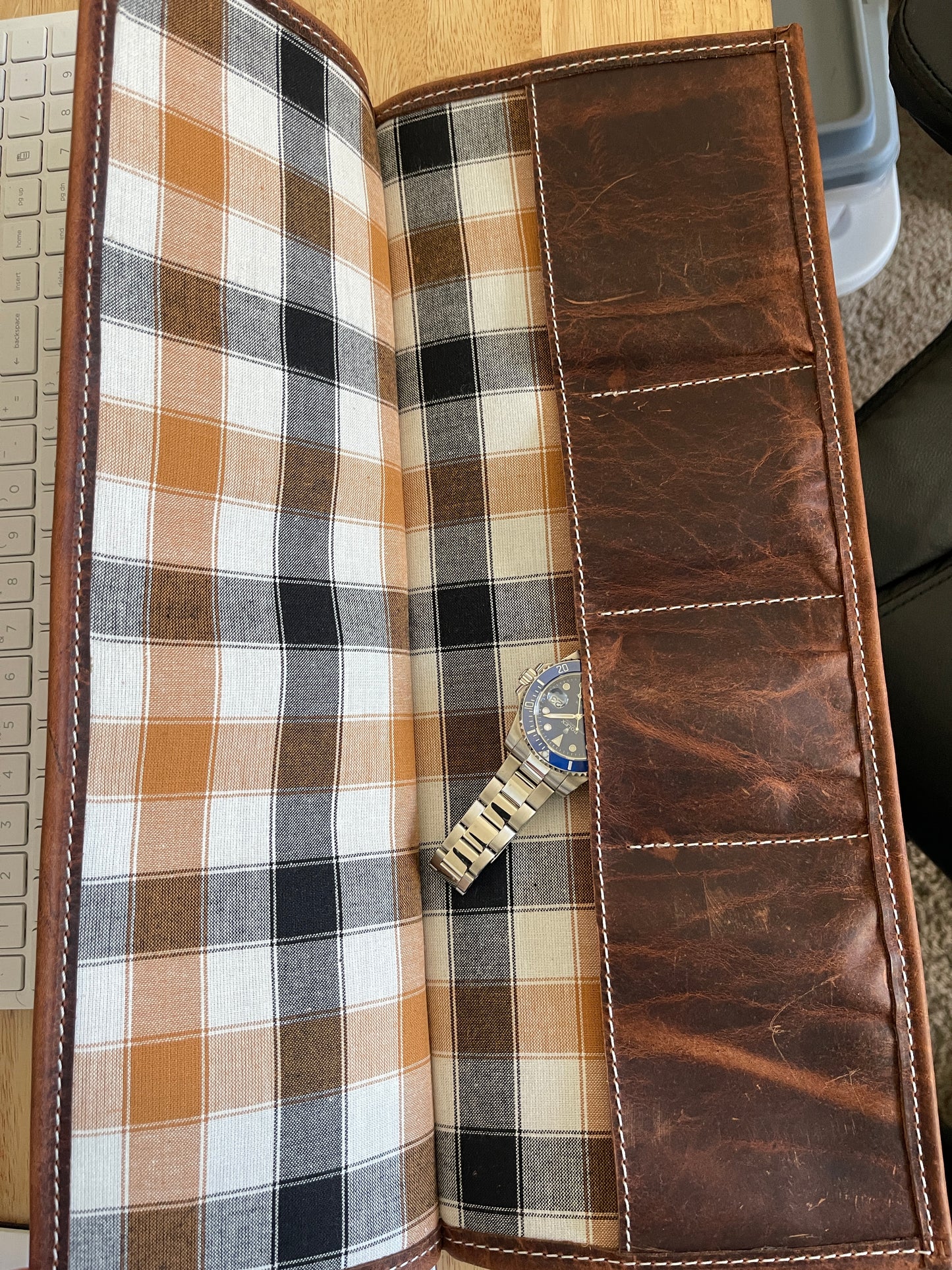 Custom Watch Roll